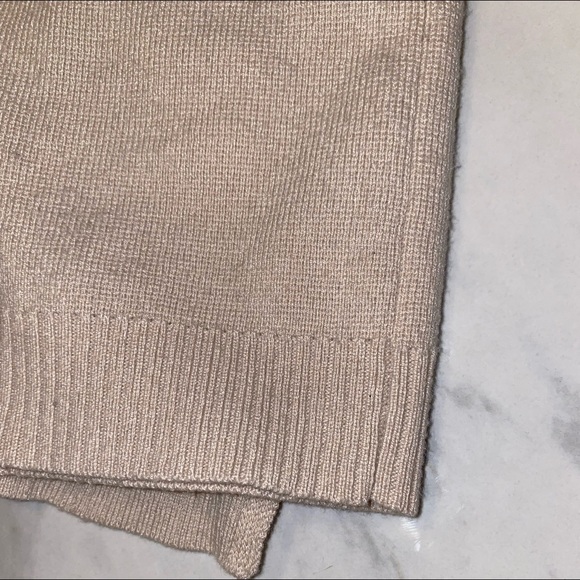 Shorts & Polo Knit Set - Picture 3 of 3